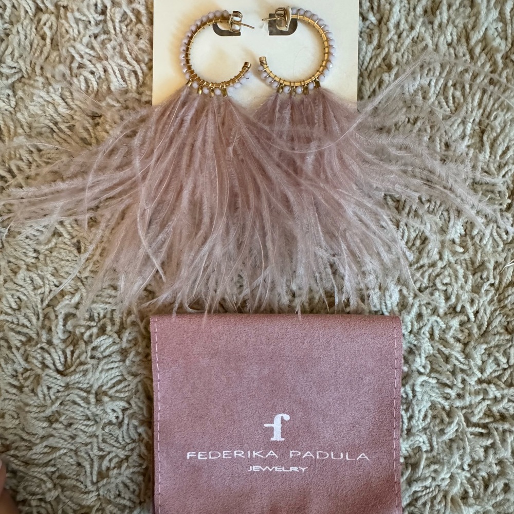 COPY - FEDERIKA PADULA FEATHER HOOP EARRINGS